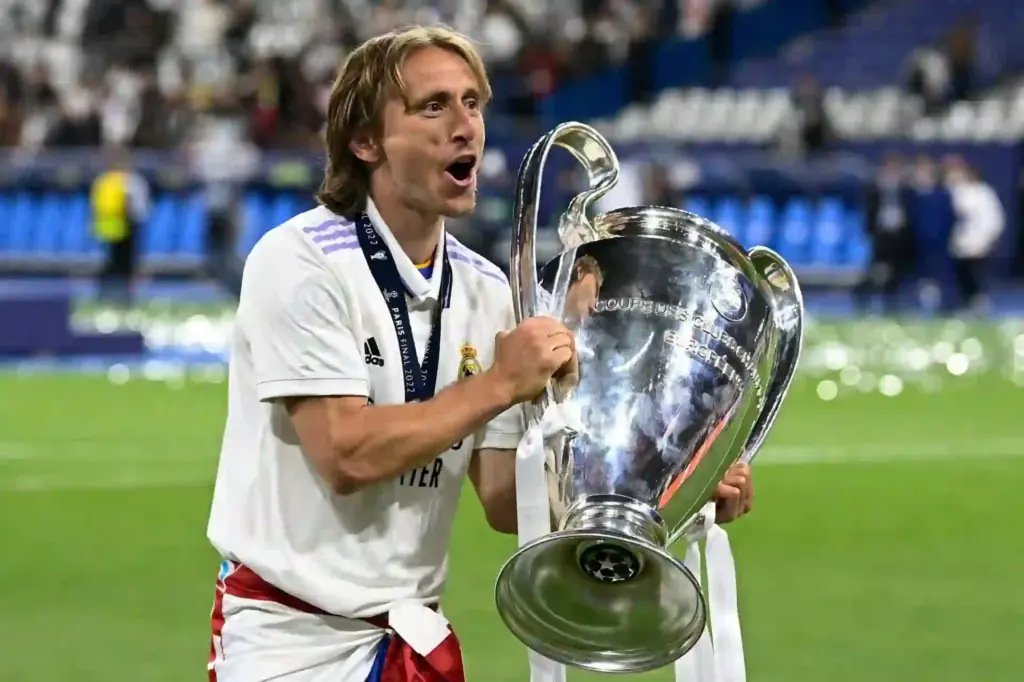 Luka Modrić UCL Trophy